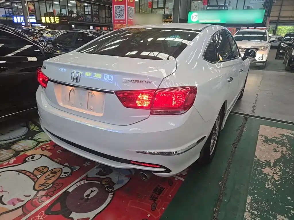 Honda Spirior 2015 — фото 7