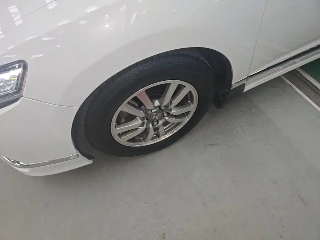 Honda Spirior 2015 — фото 23
