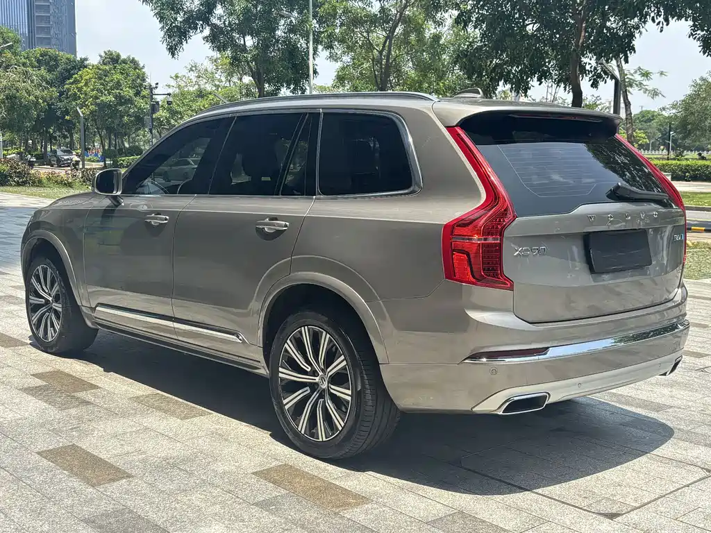 Volvo XC90 2021 — фото 9