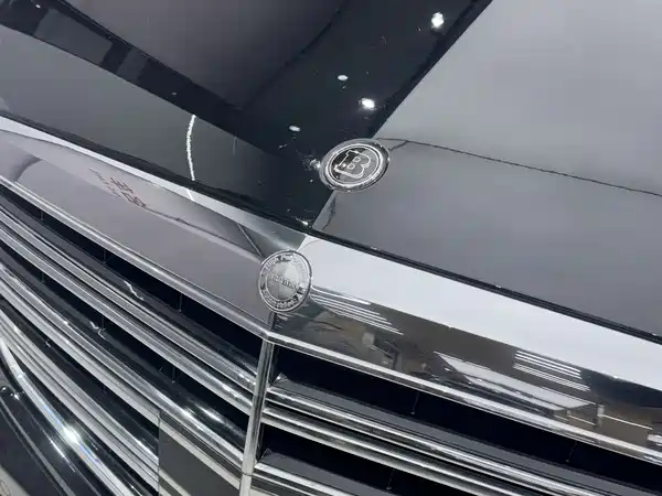 Mercedes-Benz G-Class 2011