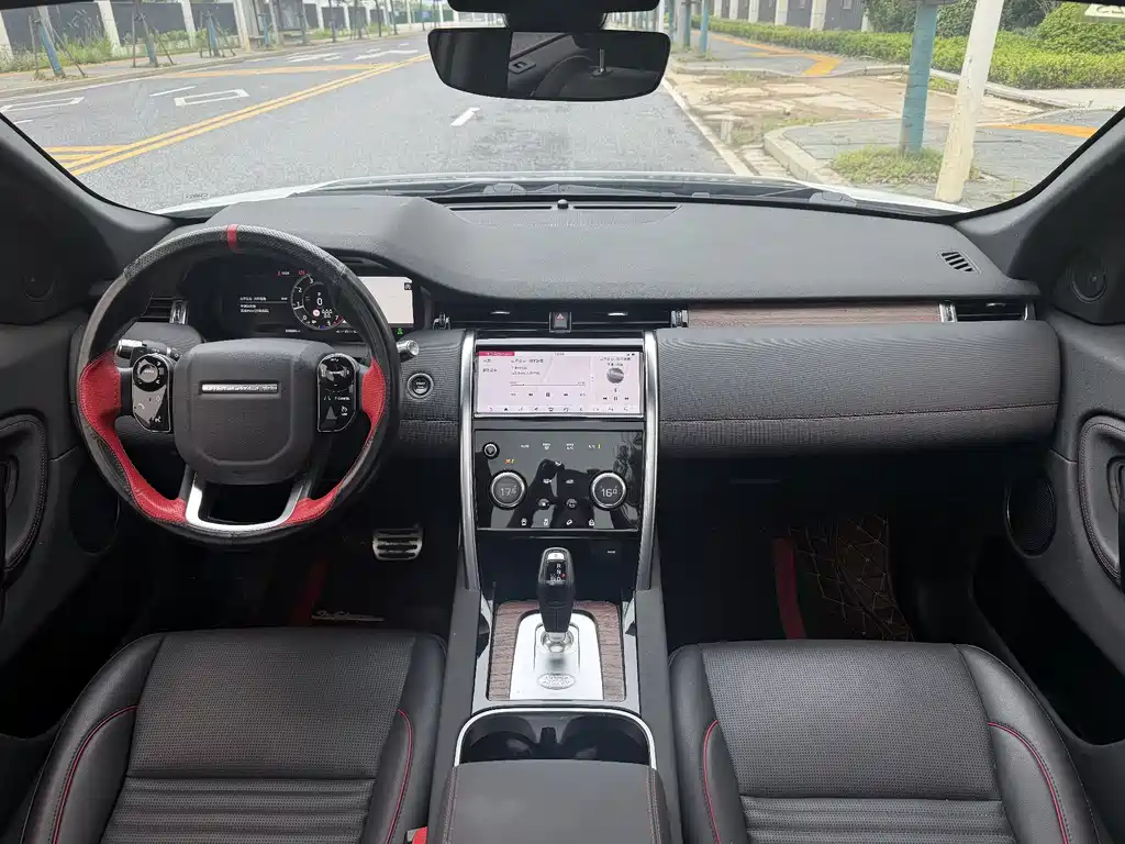 Land Rover Discovery Sport 2021 — фото 8