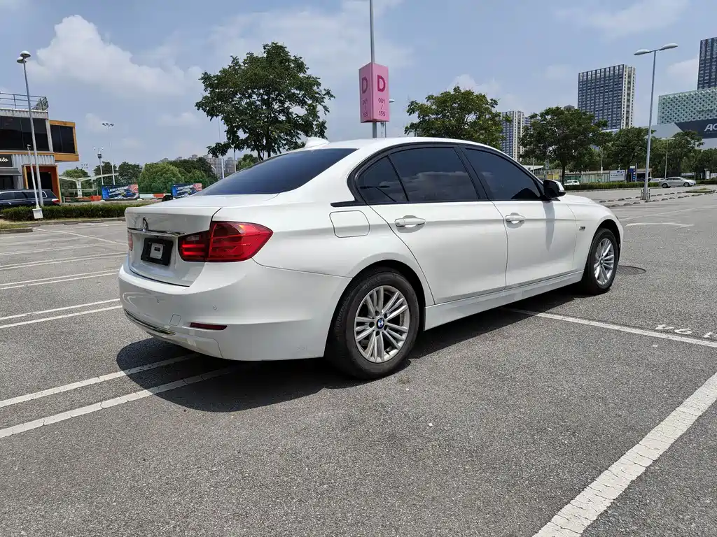 BMW 3 Series 2014 — фото 13