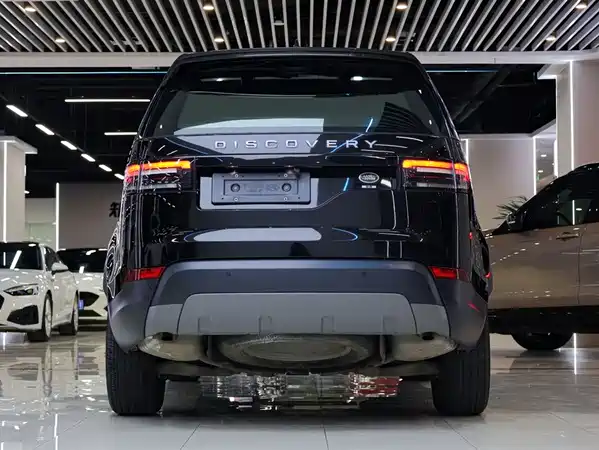 Land Rover Discovery 2018