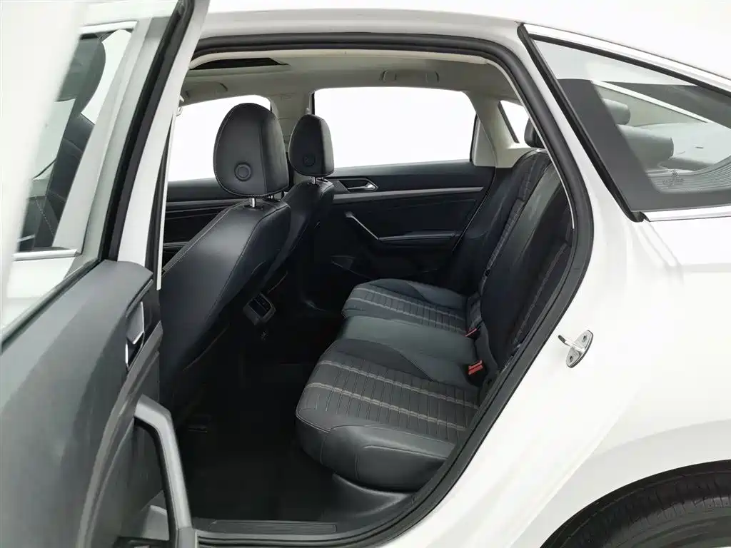Volkswagen Lavida 2021 — фото 15