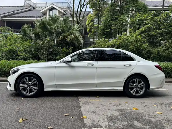 Mercedes-Benz C-Class 2018