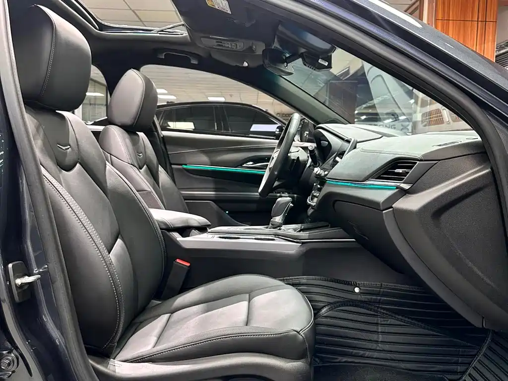 Cadillac CT4 2022 — фото 18