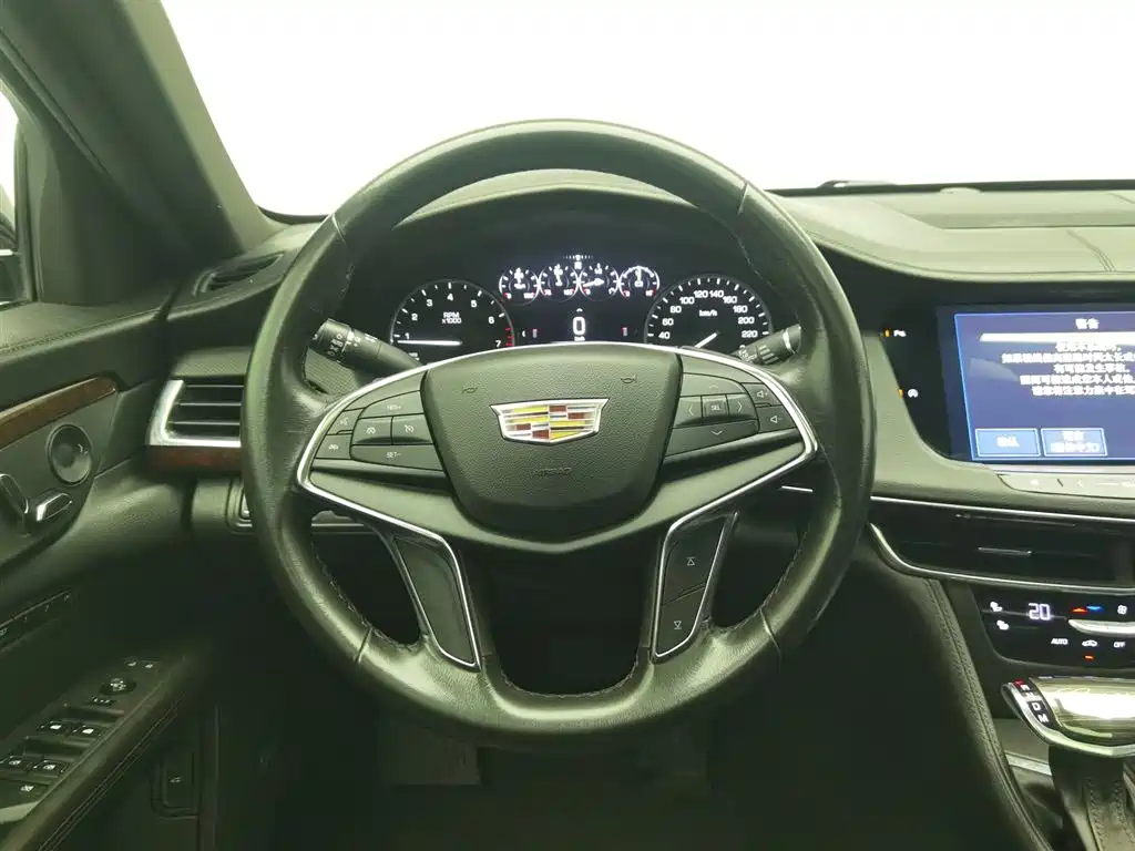 Cadillac CT6 2018 — фото 11