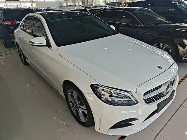 Mercedes-Benz C-Class 2020