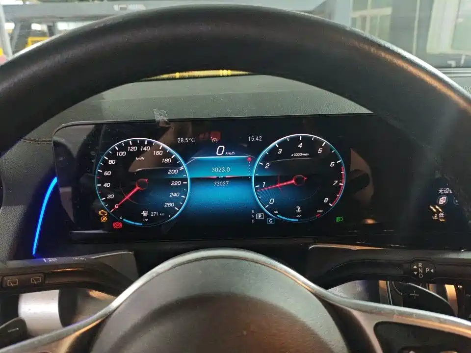 Mercedes-Benz GLB 2021