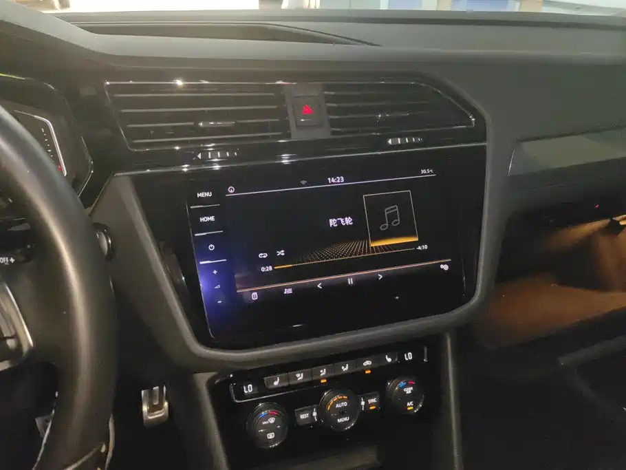Volkswagen Tiguan L 2019 — фото 13