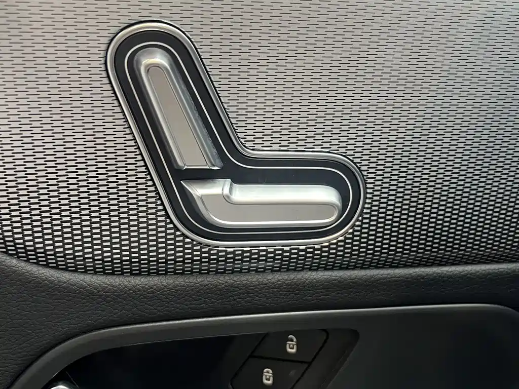 Mercedes-Benz GLB 2020 — фото 7