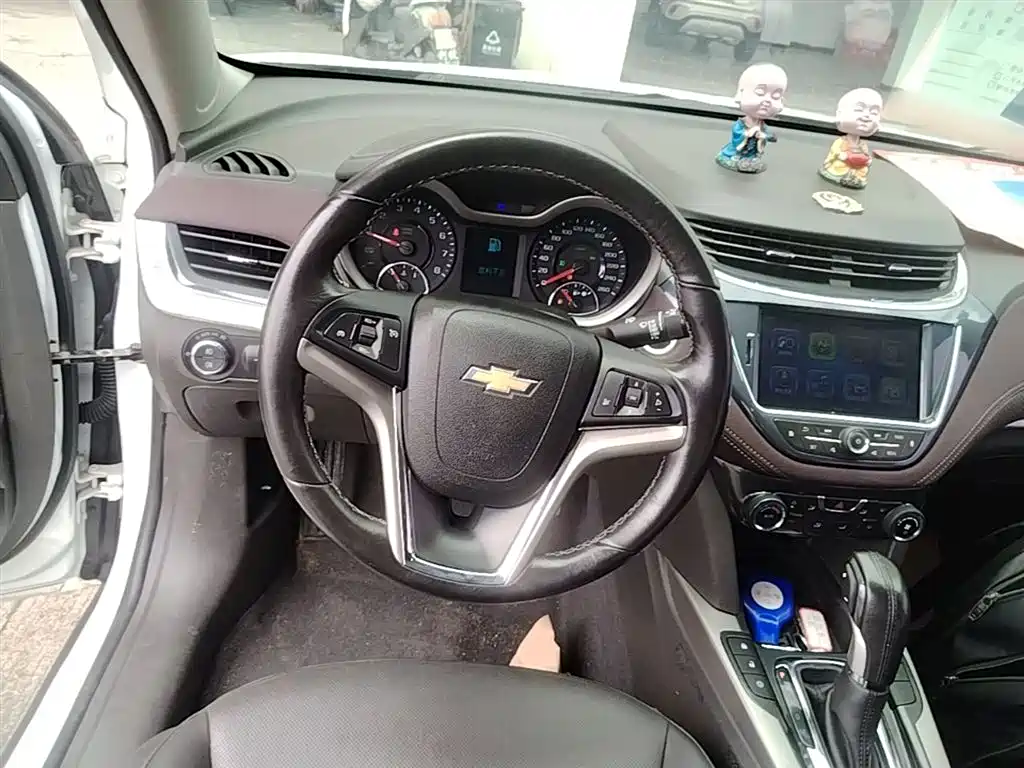 Chevrolet Malibu 2018 — фото 11