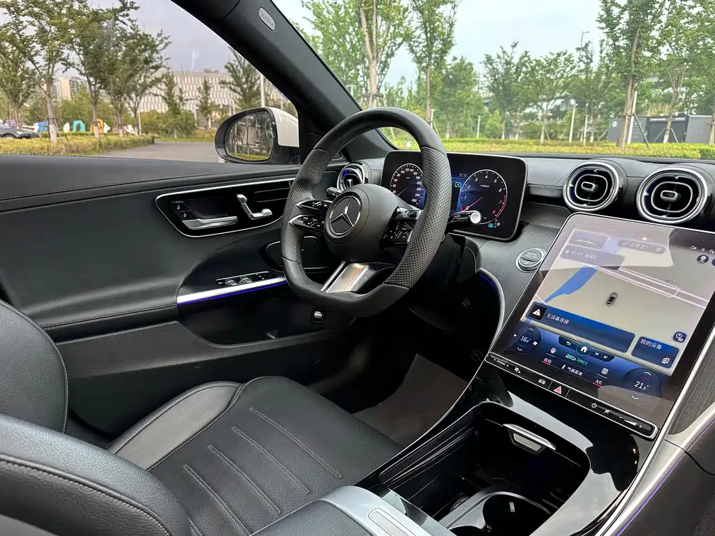 Mercedes-Benz C-Class 2022 — фото 11