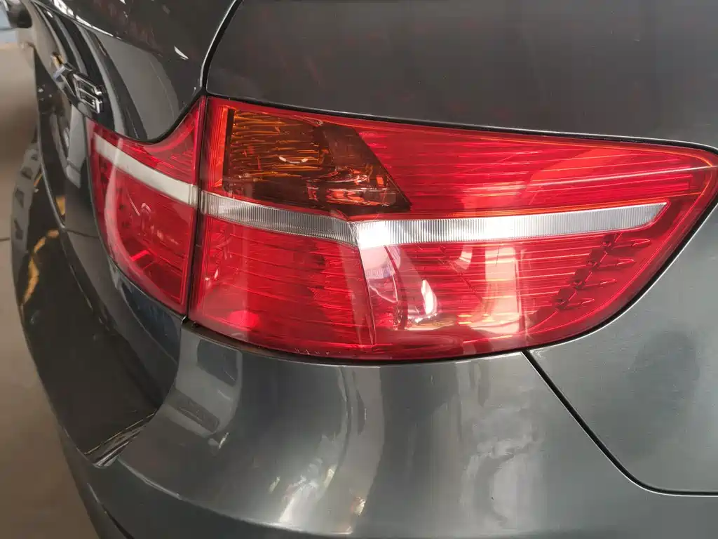 BMW X6 2011 — фото 14