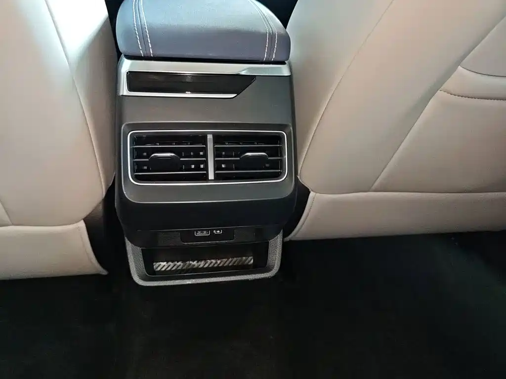 Geely Xingrui 2022 — фото 14