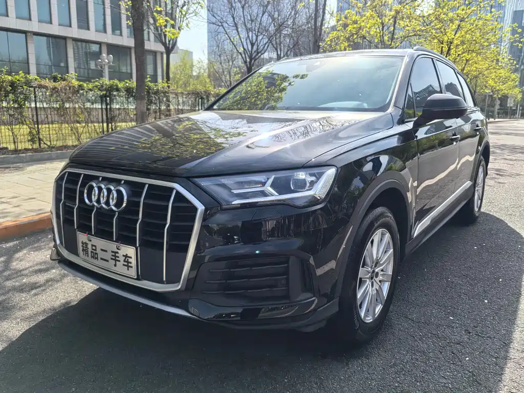 Audi Q7 2024