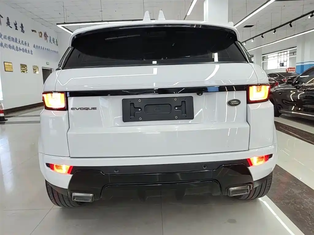 Land Rover Evoque 2018 — фото 6