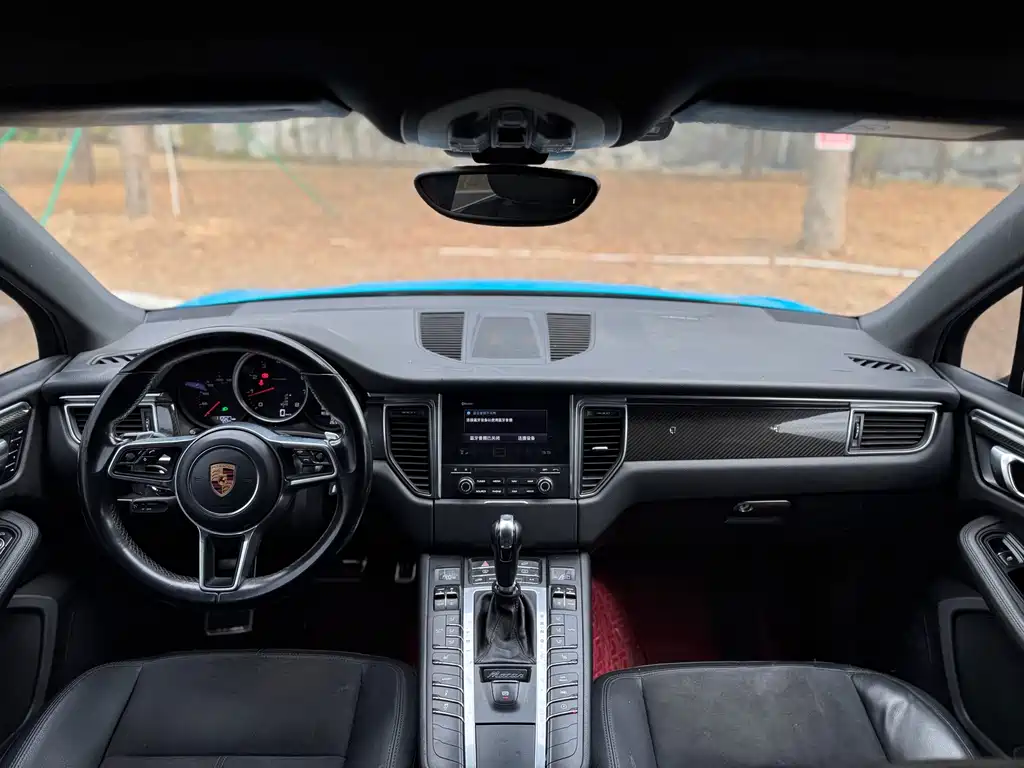 Porsche Macan 2016 — фото 11