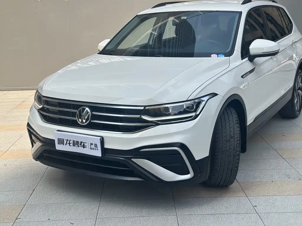 Volkswagen Tiguan L 2022 — фото 2