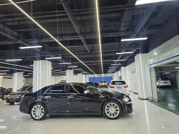 Chrysler 300C 2016