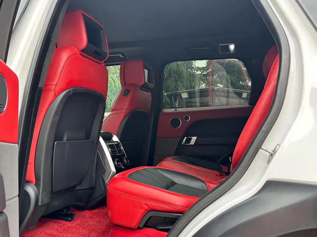 Land Rover Range Rover Sport 2018 — фото 12
