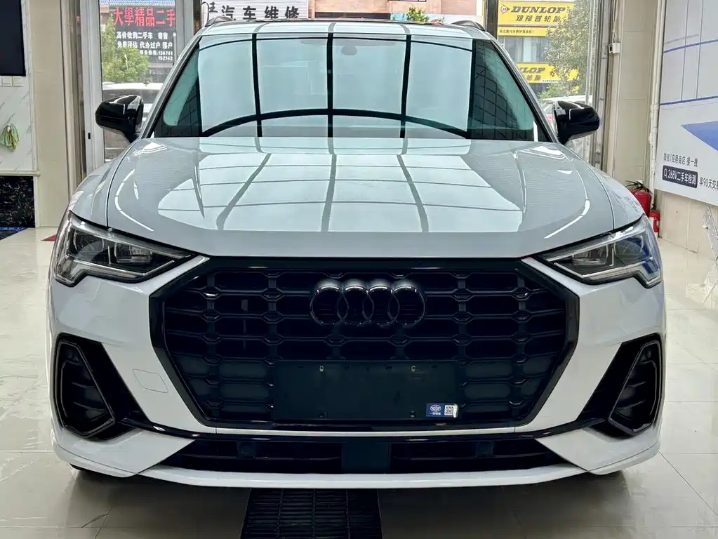 Audi Q3 2023 — фото 2