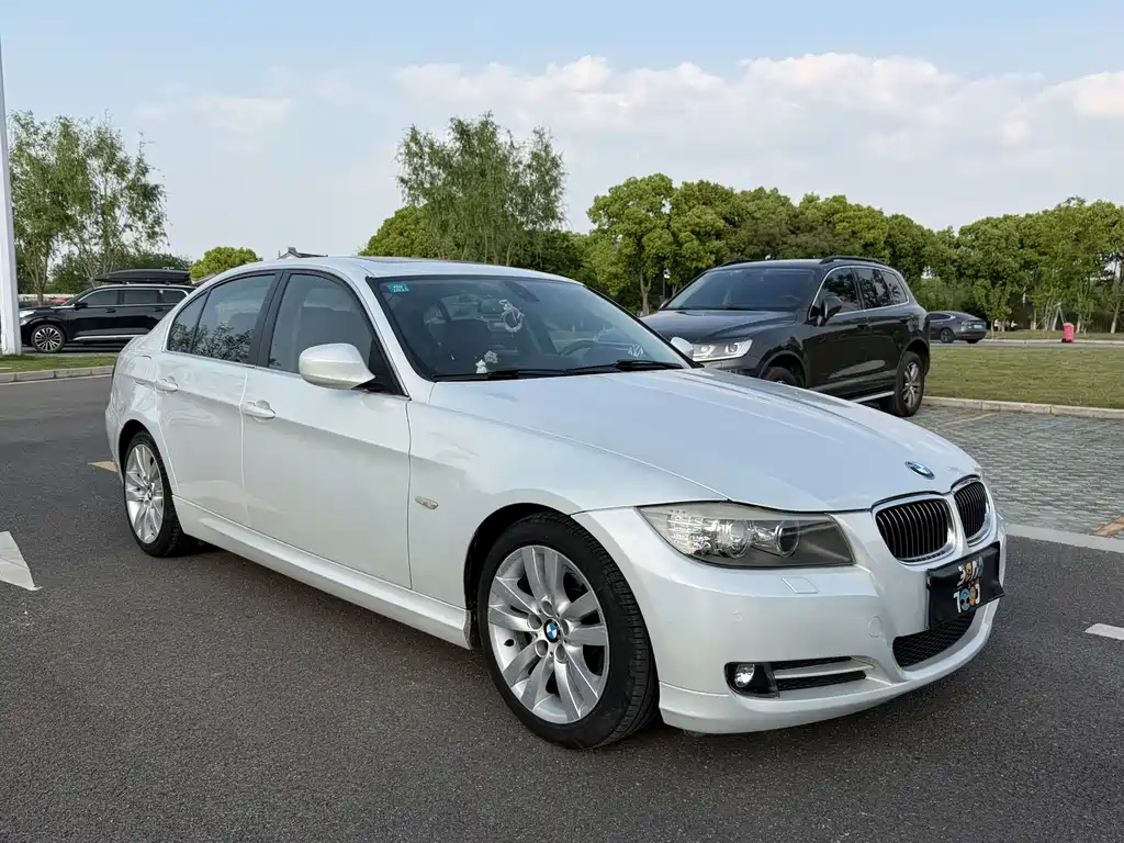 BMW 3 Series 2012 — фото 11