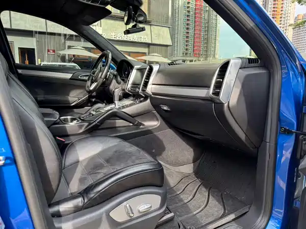 Porsche Cayenne 2016