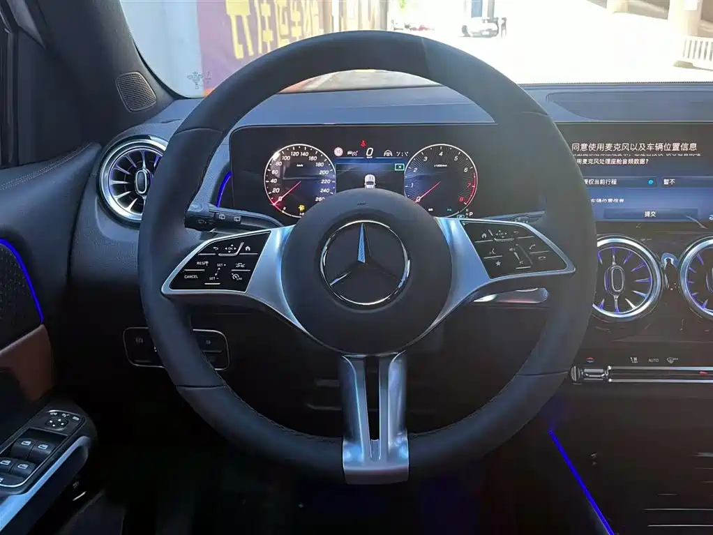 Mercedes-Benz GLB 2025 — фото 13