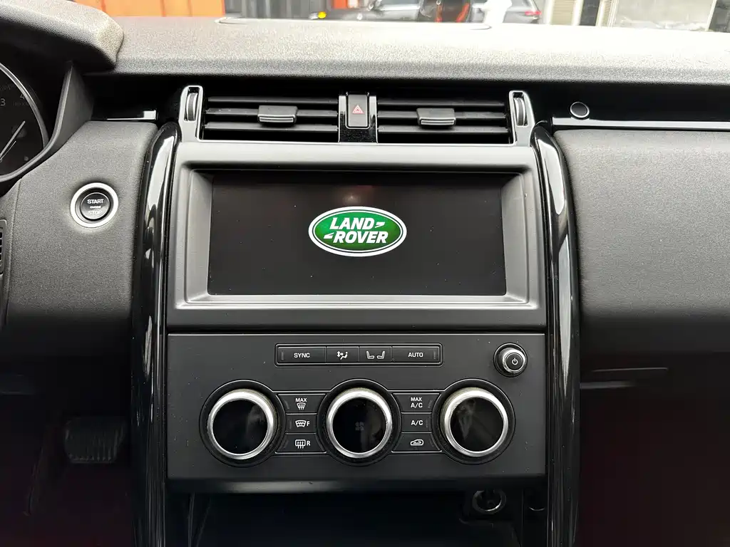 Land Rover Discovery 2019 — фото 13