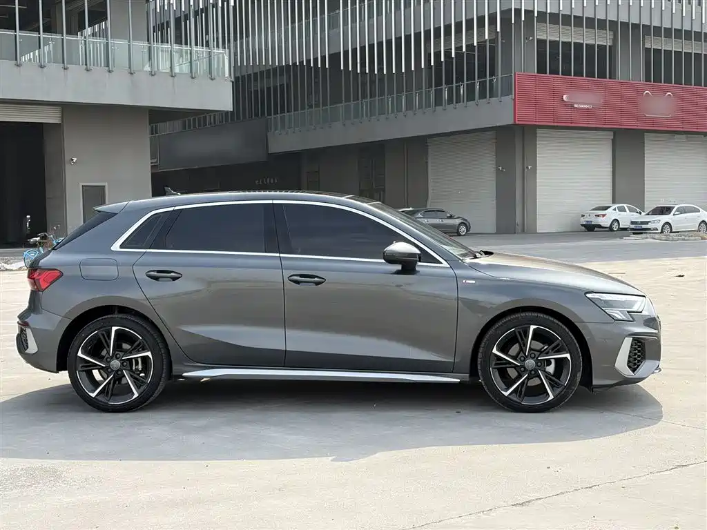 Audi A3 2021 — фото 25