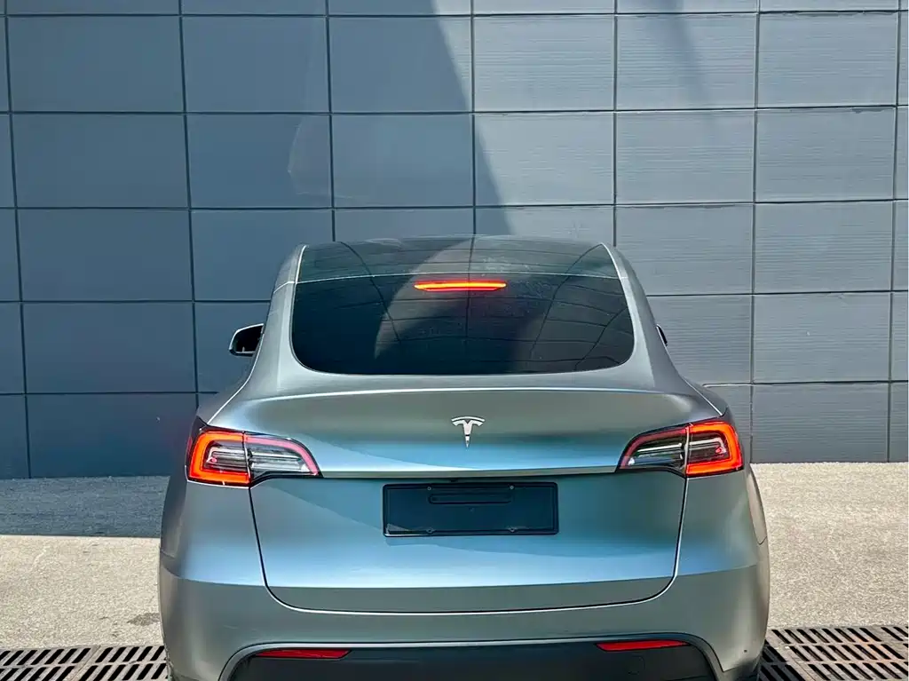 Tesla Model Y 2021 — фото 11