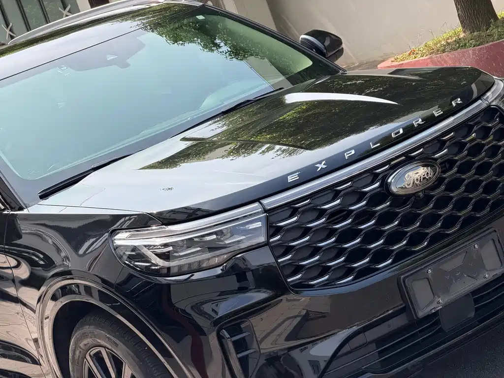 Ford Explorer 2023 — фото 3