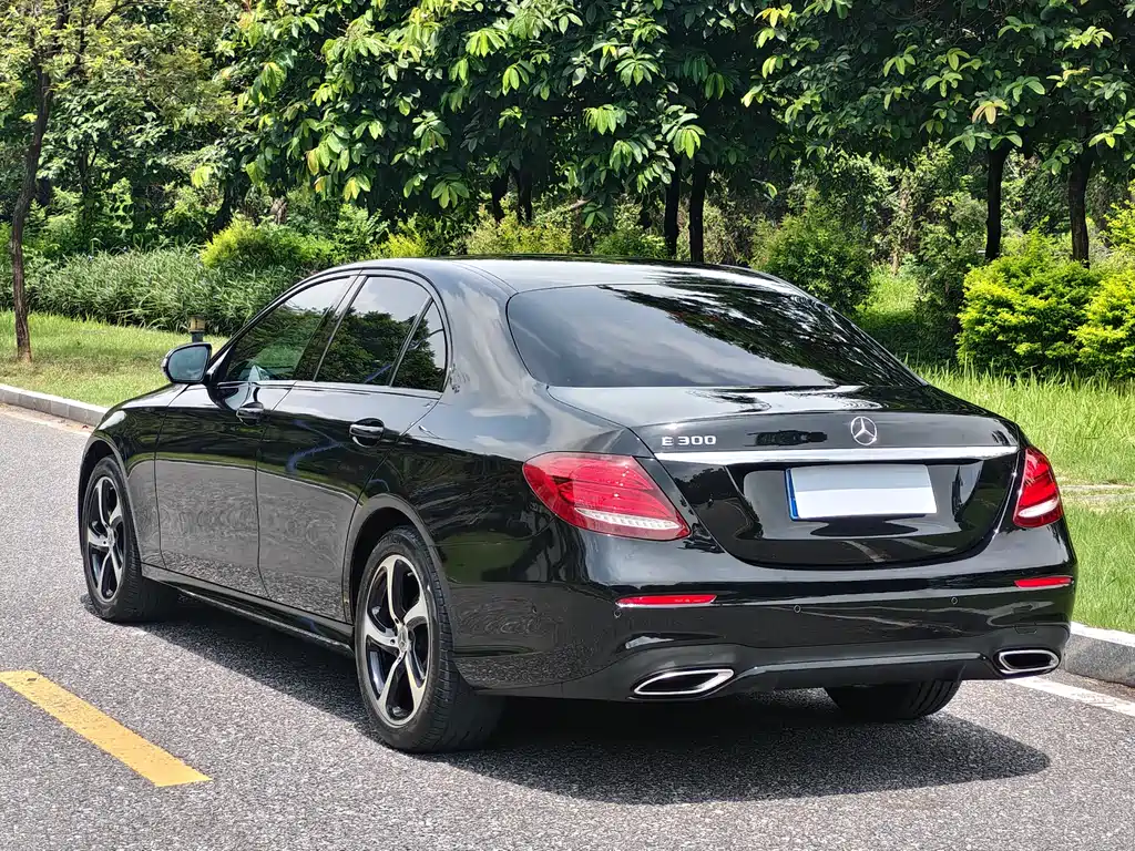 Mercedes-Benz E-Class 2018