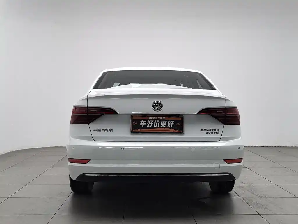Volkswagen Sagitar 2019