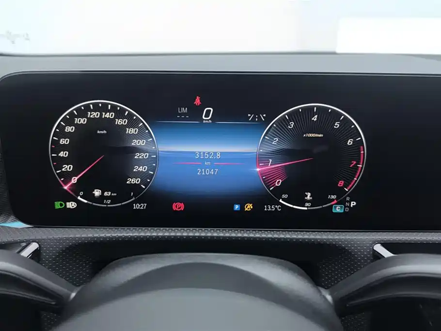 Mercedes-Benz A-Class 2023 — фото 14