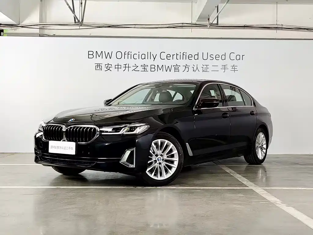 BMW 5 Series 2024 — фото 1