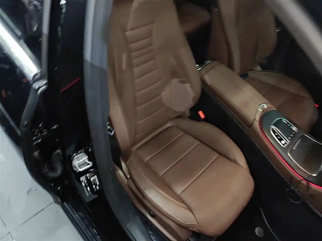 Mercedes-Benz E-Class 2023 — фото 20