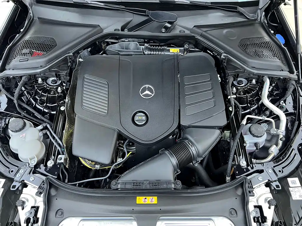 Mercedes-Benz E-Class 2025 — фото 19