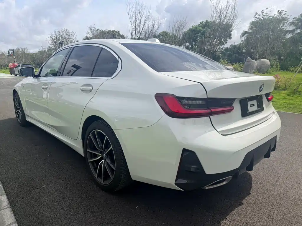 BMW 3 Series 2023
