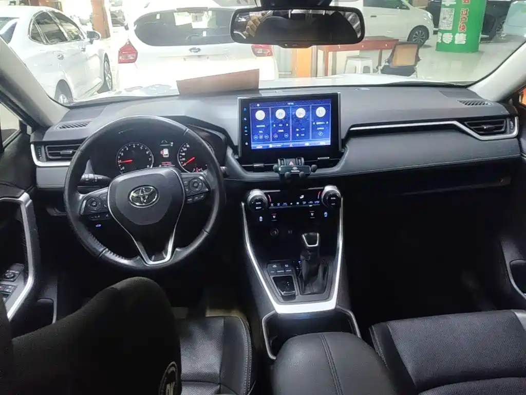 Toyota Wildlander 2020 — фото 10