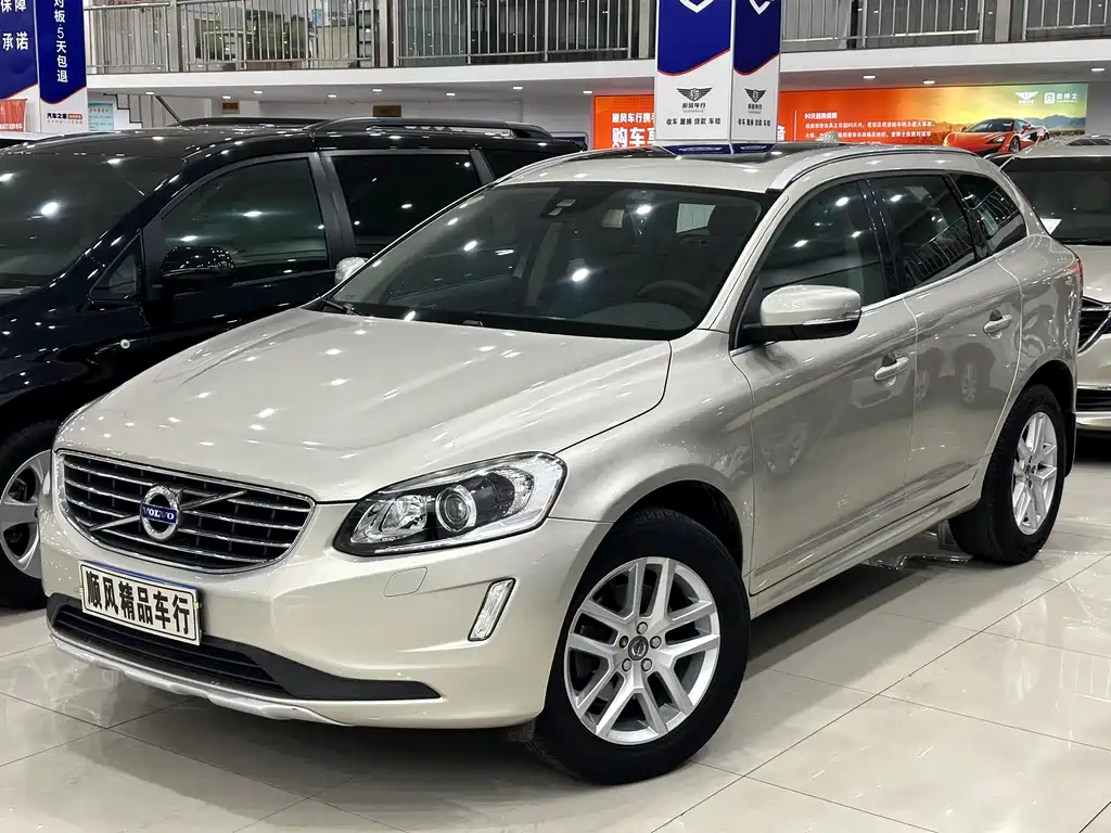 Volvo XC60 2017 — фото 5