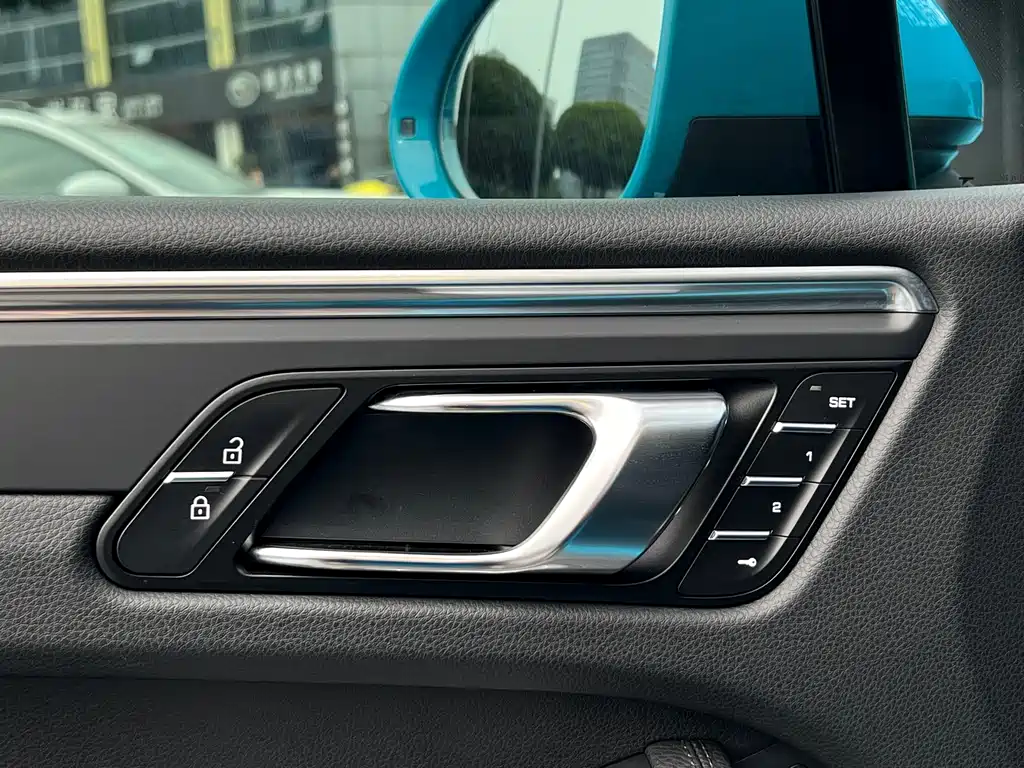Porsche Macan 2021 — фото 9