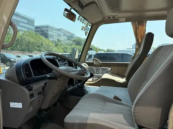 Toyota Coaster 2009