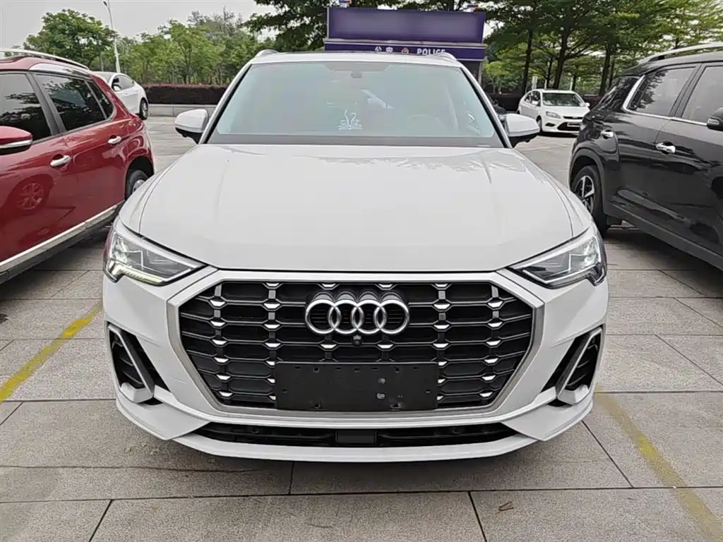 Audi Q3 2019 — фото 3