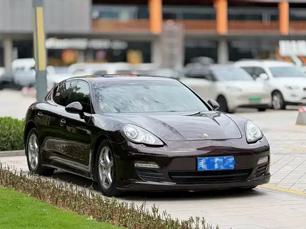 Porsche Panamera 2013