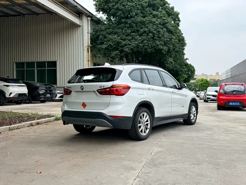 BMW X1 2018 — фото 3