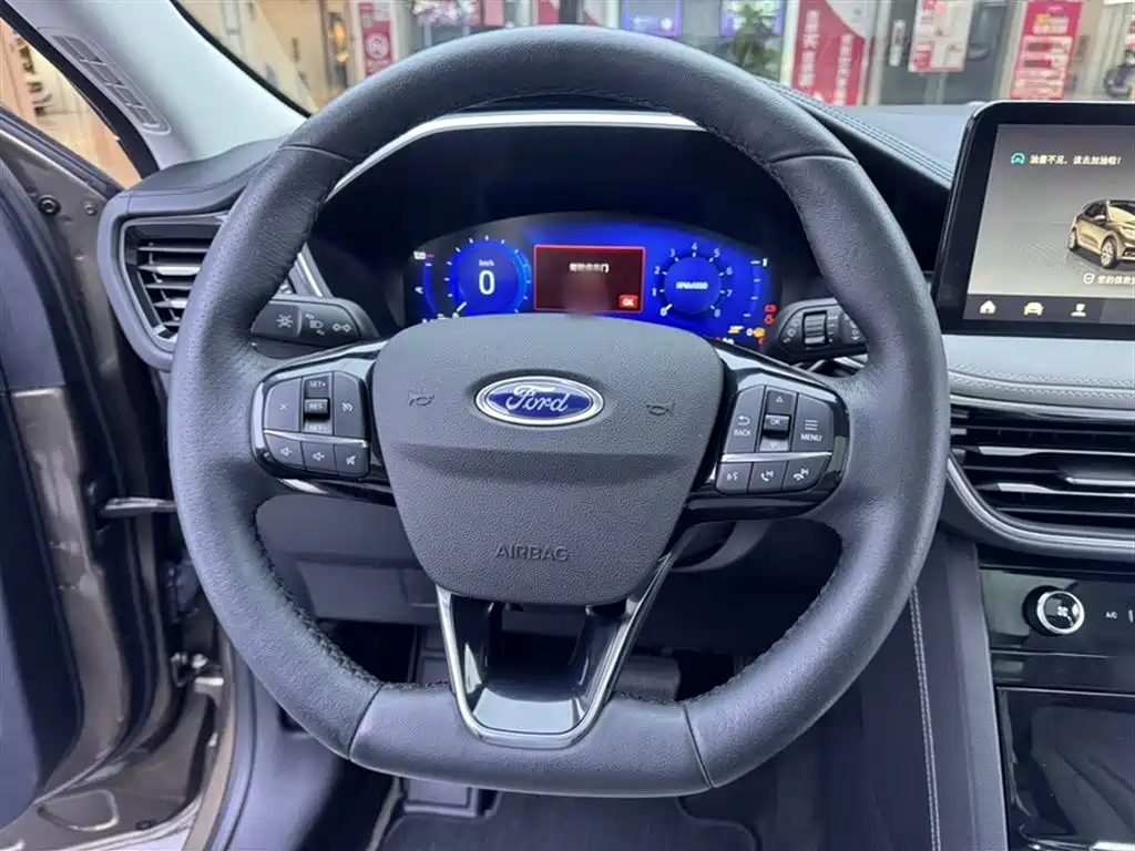 Ford Escape 2020 — фото 16