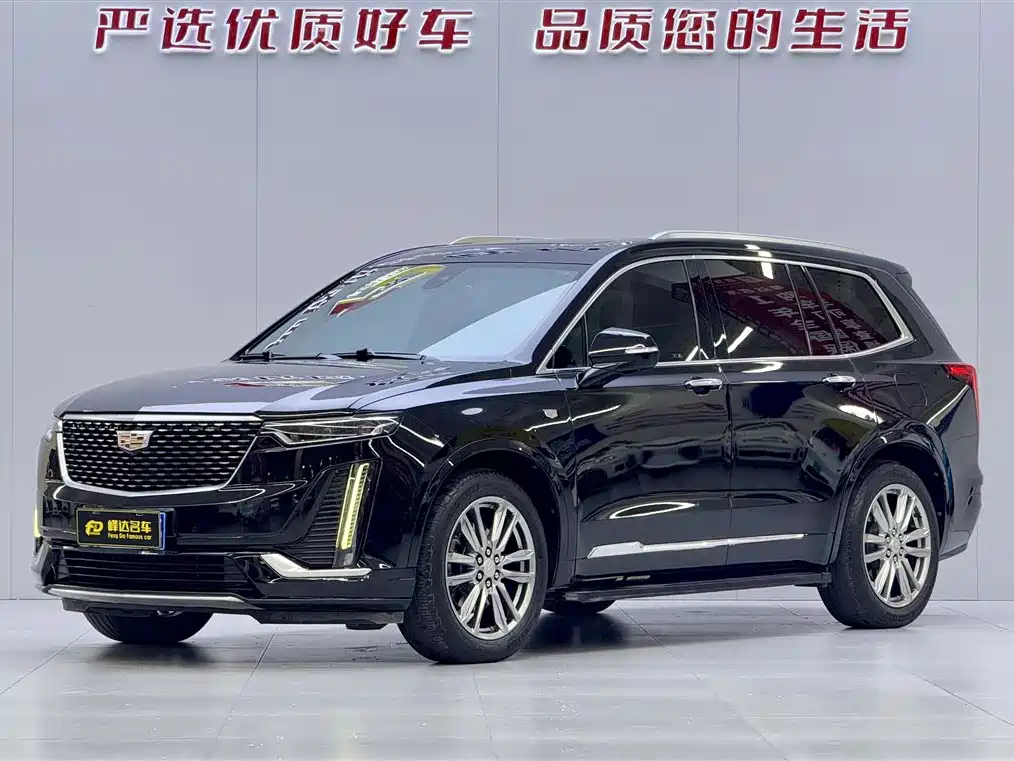 Cadillac XT6 2022 — фото 1