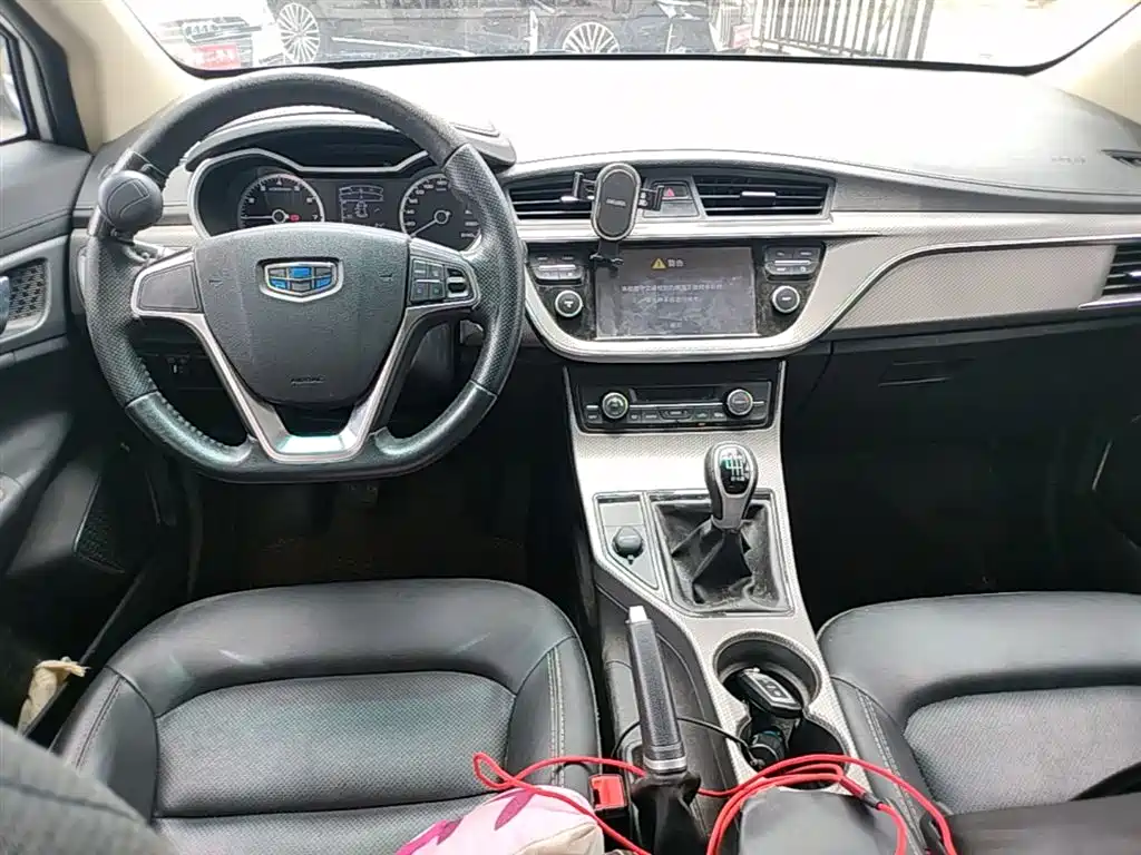 Geely Emgrand GS 2016 — фото 10